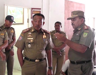 Kepala kantor satpol pp rohil syafrianto