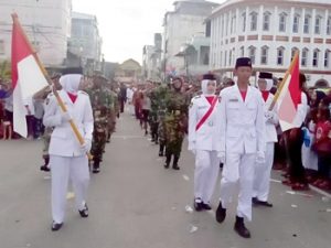 Hut Kemerdekaan RI Ke-72 ,Mahasiswa Rohil Samut Dengan Pawai Dan Karnaval
