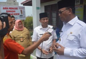 Peletakan Batu Pertama Untuk Pembangunan Puskesmas Sinaboi di Lakukan Oleh H.Suyatno.Amp Bupati Rokan Hilir