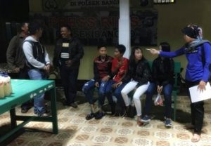 lima Orang Pengunjung Tempat Karoke Diamankan Tim Mapolsek Bangko