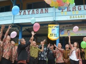 Meriah HUT Wahidin Ke 61 Ditandai Pelepasan Balon.