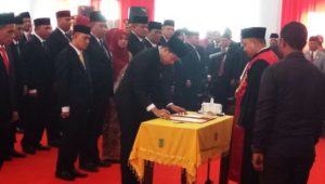 45 Anggota DPRD Rokan Hilir di Lantik : Maston Dari Fraksi PDIP Sebagai Ketua Sementara