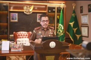 Wakil Jaksa Agung RI , Memberikan arahan pada penutupan Raker teknis bidang tindak pidana khusus tahun 2021