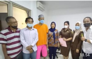 Kerjari Jakbar Keluarkan Keputusan , Penghentian Penuntutan Berdasarkan Keadilan Restoratif Kasus Pencurian Hend Phone Atas Nama Tersangka HY Alias Acang