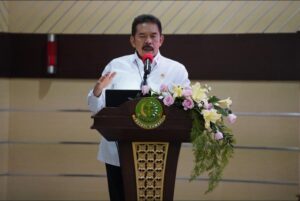 Jaksa Agung RI Mengingatkan Jajaran Kejaksaan Dalam Melaksanakan Tugas , Profesional , Berhati Nurani , Penegakan Hukum yang Berkeadilan , Dirasakan Menfaatnya Bagi Masyarakat