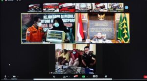 Jaksa Agung RI Santuni Korban Erupsi Gunung Semeru , Yang Diterima Oleh Bupati Kab.Lumajang Secara Virtual. ” Kejaksaan RI Peduli Bantuan Untuk Masyarakat Bencana Alam Gunung Semeru Kab.Lumajang ”