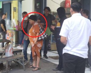 Tim Tabur Kejaksaan Agung Berhasil Mengamankan Terpidana dr. Hj. ST SAENAB NB, M.Kes