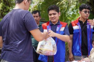 Berbagi Berkah di Bulan Ramadhan, PT KPI RU Dumai Bagikan Ribuan Paket Sembako ke Masyarakat