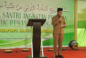 Wabup Rohil Hadiri Wisuda Pertama Santri Ponpes AS Sunnah