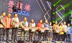 Bupati Hadiri Malam Kesenian dan Peresmian Even Bakar Tongkang Tahun 2023