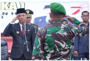 Bupati Rohil Afrizal Sintong Kukuhkan Pasukan Pengibaran Bendera Pusaka
