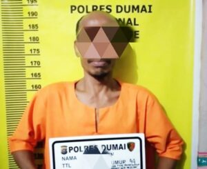 Seorang ayah di Kota Dumai Prov.Riau , Ditangkap Karena Melakukan Kekerasan Fisik Terhadap Anak Kandungnya