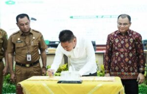 Bupati Rohil Afrizal Sintong.S.IP , Buka Sosialisasi Penerimaan Mahasiswa Baru Program Magister Sekolah Pascasarjana Unilak