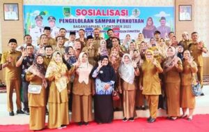 DLH Rohil Bekerjasama Dengan P3ES KLHK Gelar Sosialisasi Pengelolaan Sampah Perkotaan
