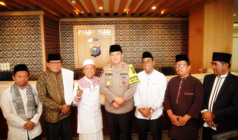 Polda riau
