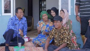 Wakil Bupati Rohil Serahkan Bantuan Renovasi RTLH di Bagan Jawa