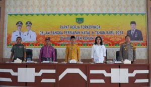 Bupati Rohil Imbau Jaga Kerukunan Saat Pimpin Rapat Persiapan Nataru