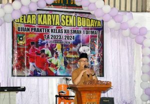 SMAN 1 Dumai Melaksanakan Ujian Praktik Sekolah Seni Budaya