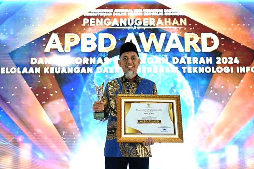 Anugerah APBD Award 2024, Dumai Raih Prestasi Nasional dengan Peningkatan PAD Tertinggi
