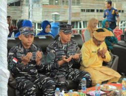 Komandan Lanal Dumai Kunker Ke Pos TNI AL Panipahan,Serahkan Bantuab Life Jacket, Sembako Untuk Nelayan Sempena HUT TNI Ke – 81